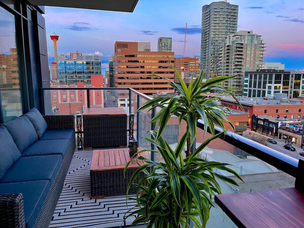 Luxury Dt, 2 Bedroom Deal, Private Balcony, Full Kitchen, Gym - Free Parking YYC Kültér fotó